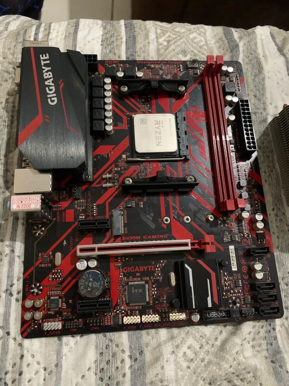 Vendo placa mãe b450M pichau
