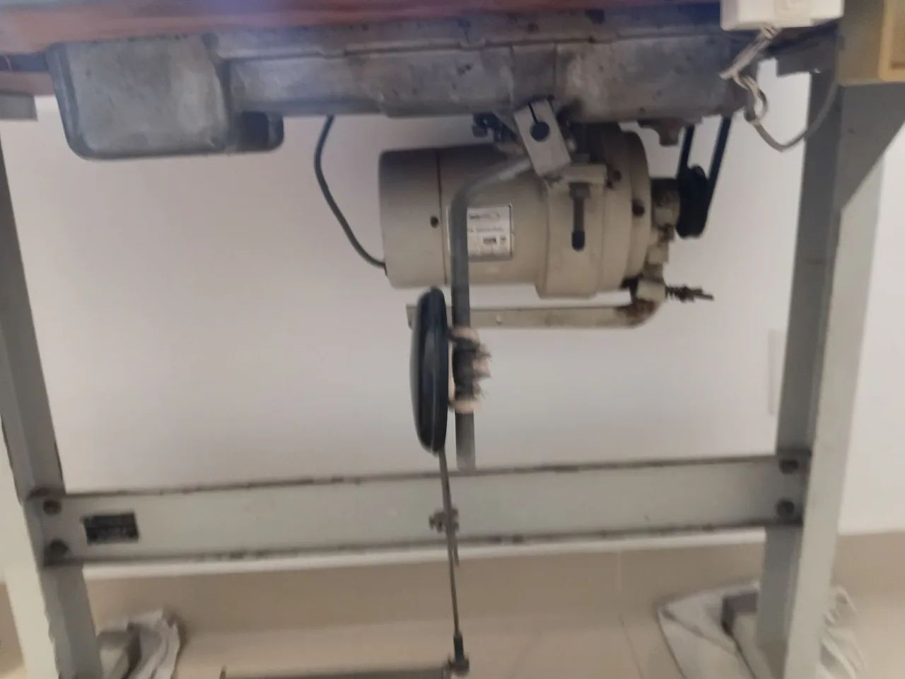 Maquina de costura industrial reta SIRUBA - Foto 5