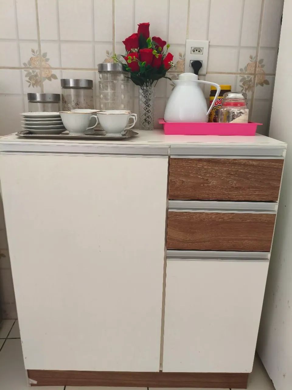 2 armários de cozinha pequeno 