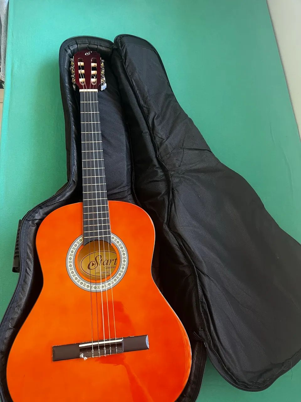 Violão semi profissional 