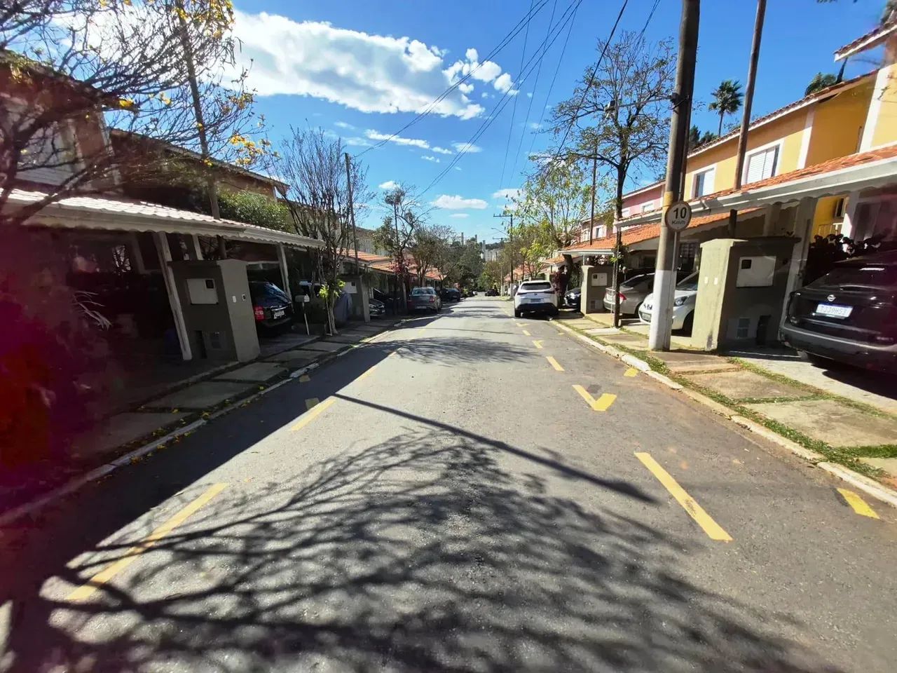 Excelente sobrado com 60 m2 com 2 quartos em Granja Viana - Cotia - SP - Foto 2