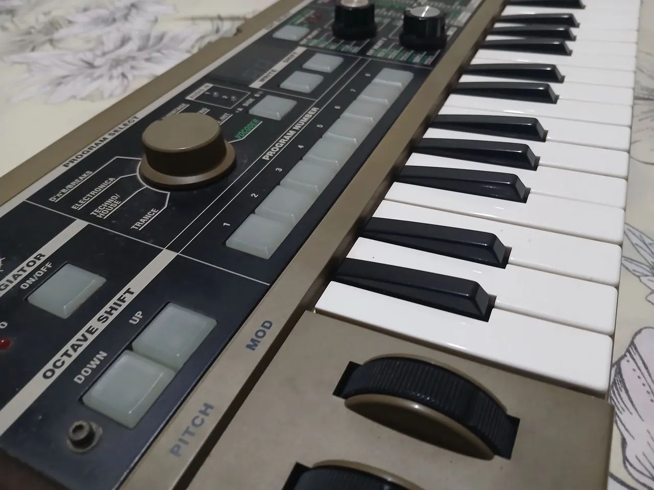Teclado Micro Korg Synthesizer/Vocoder - Foto 2