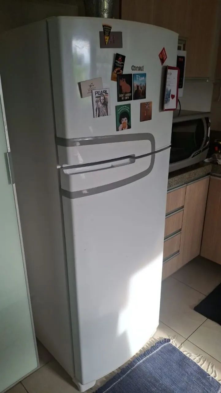 Geladeira frost free 340L branca Consul