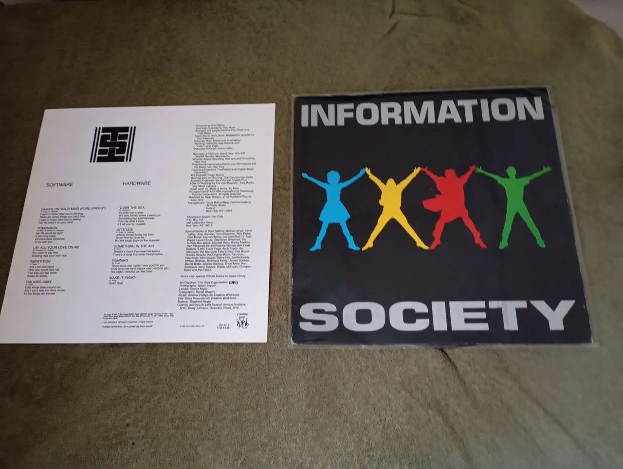 Lp Discos Vinil INFORMATION SOCIETY com ENCARTE -otimo estado -SEM RISCOS  - Foto 4
