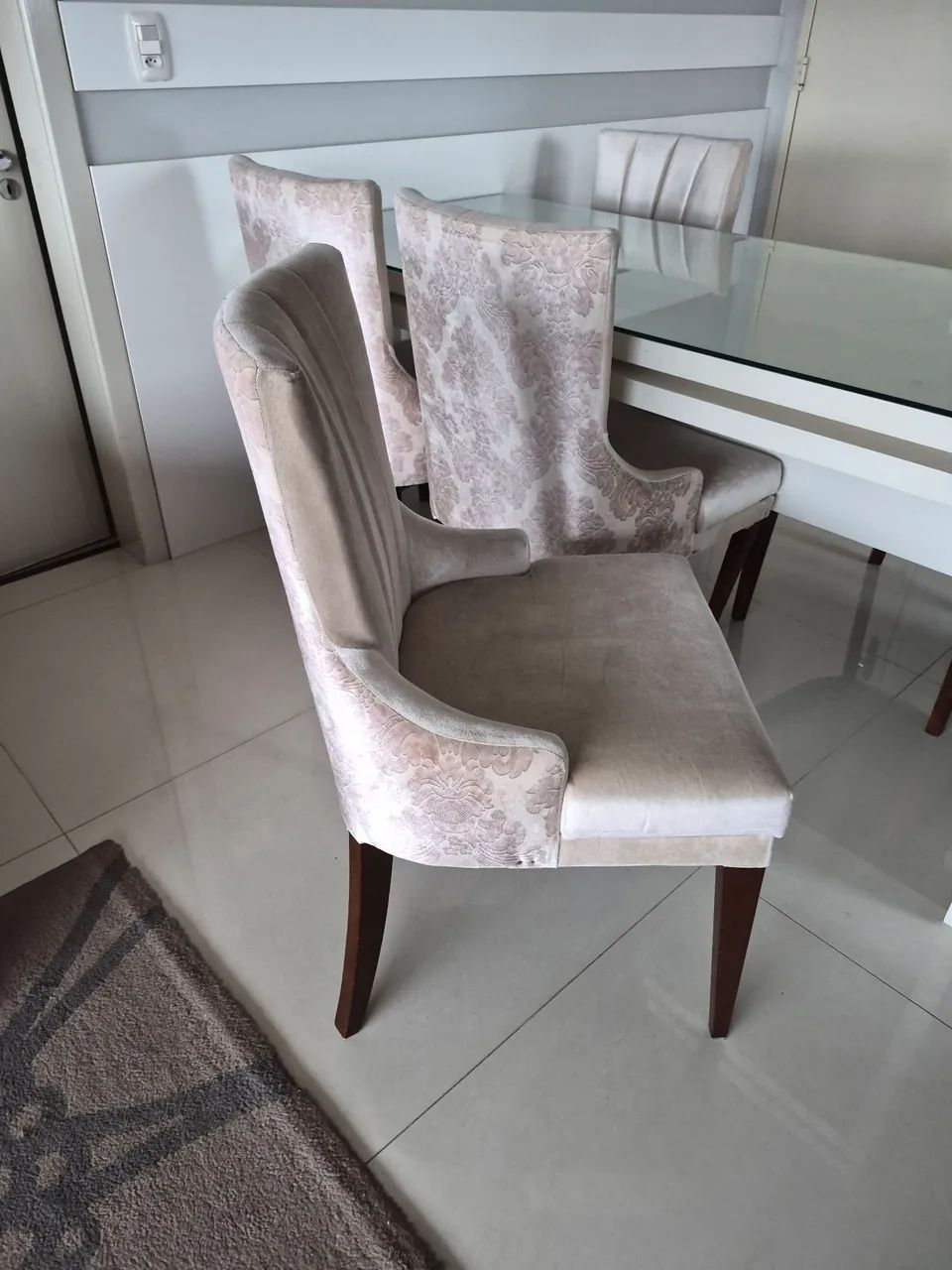 Mesa  de jantar MDF com tampo de vidro  - Foto 4