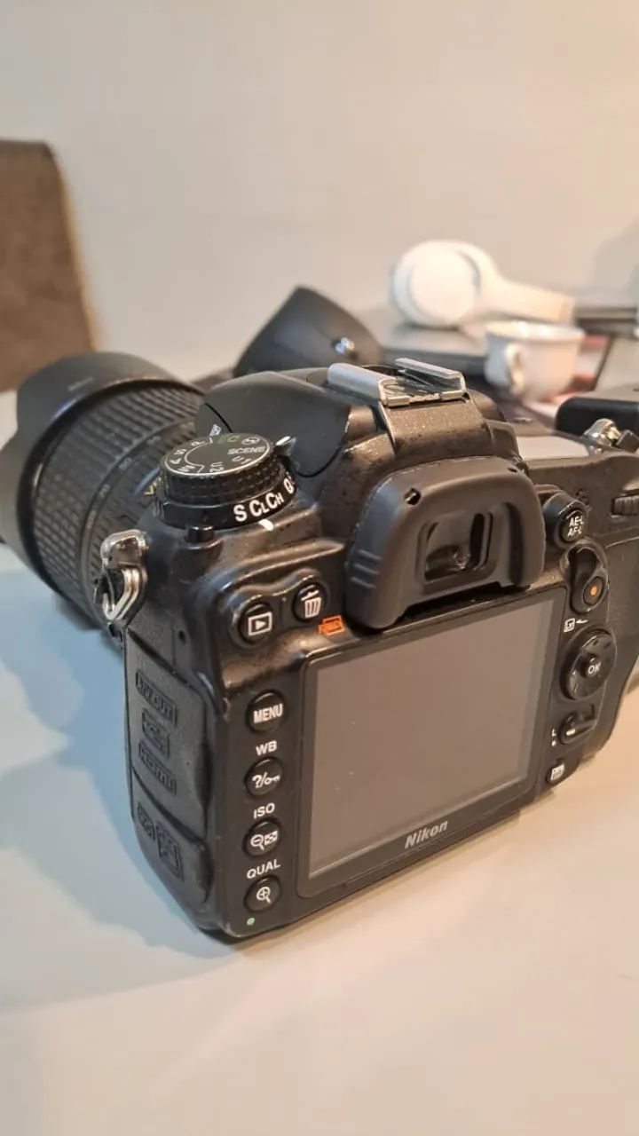 Nikon D7000 + Lente 18-105mm VR - Câmeras e Filmadoras - Veloso
