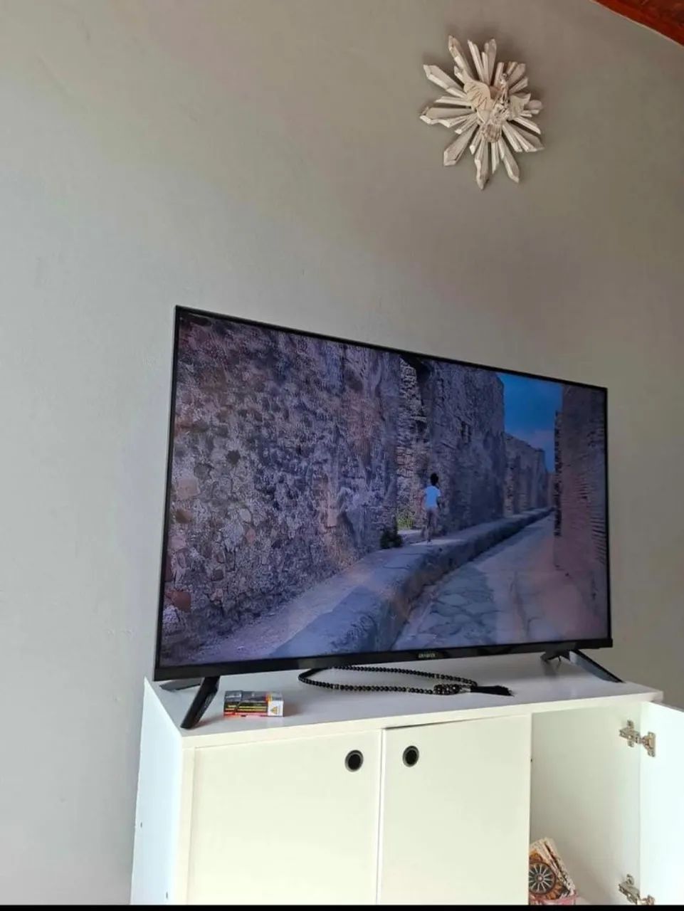 SMART TV com Android Aiwa 43 