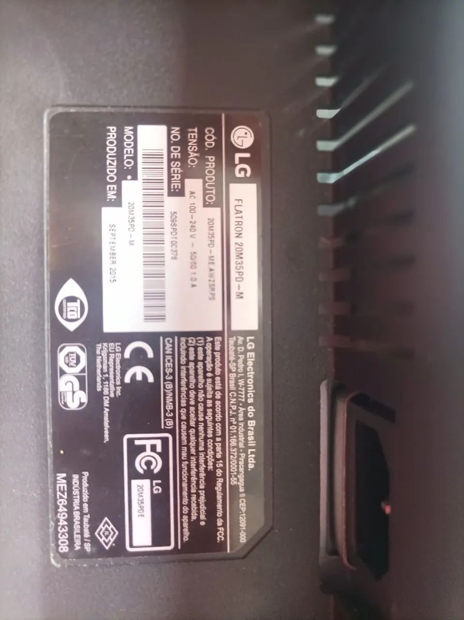 Vendo monitor LG LED de 20 polegadas (Modelo 20M35PD-M). - Foto 3