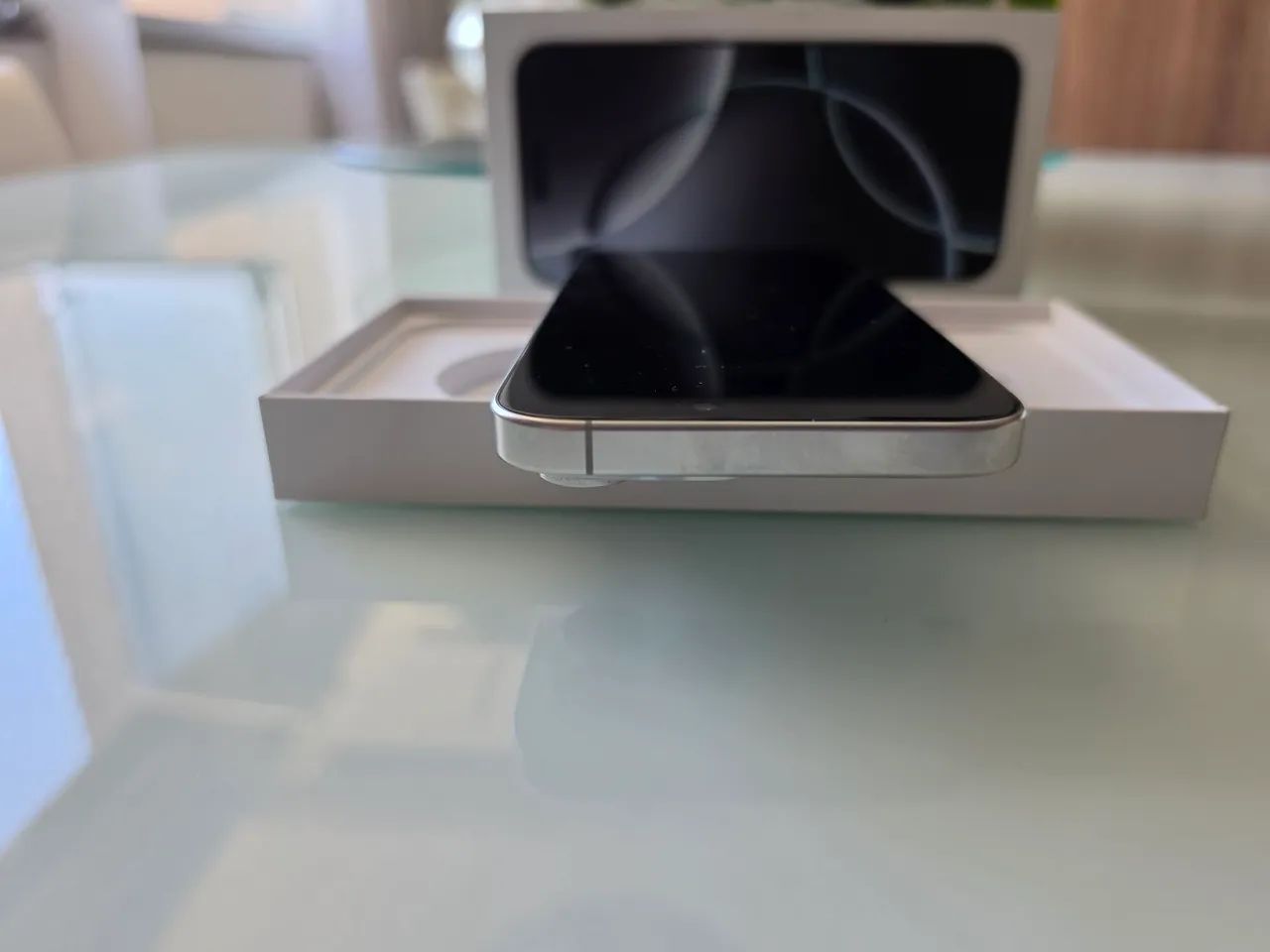 ? iPhone 16 Pro Max 256 GB - Silver  - Ótimo estado de conservação - Foto 5
