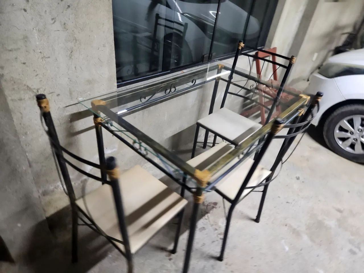 Jogo de mesa e cadeiras  - Foto 5