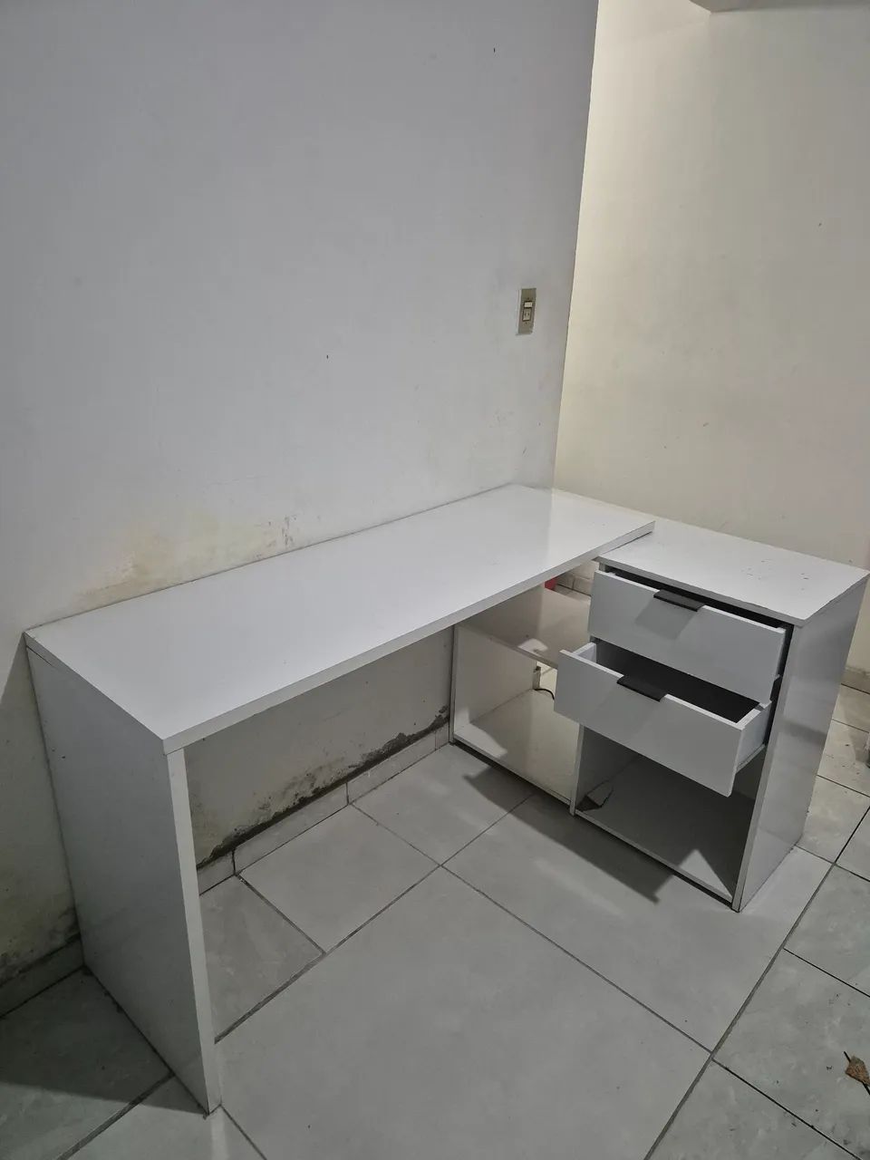 Mesa Escrivaninha de Canto Branca - Foto 3