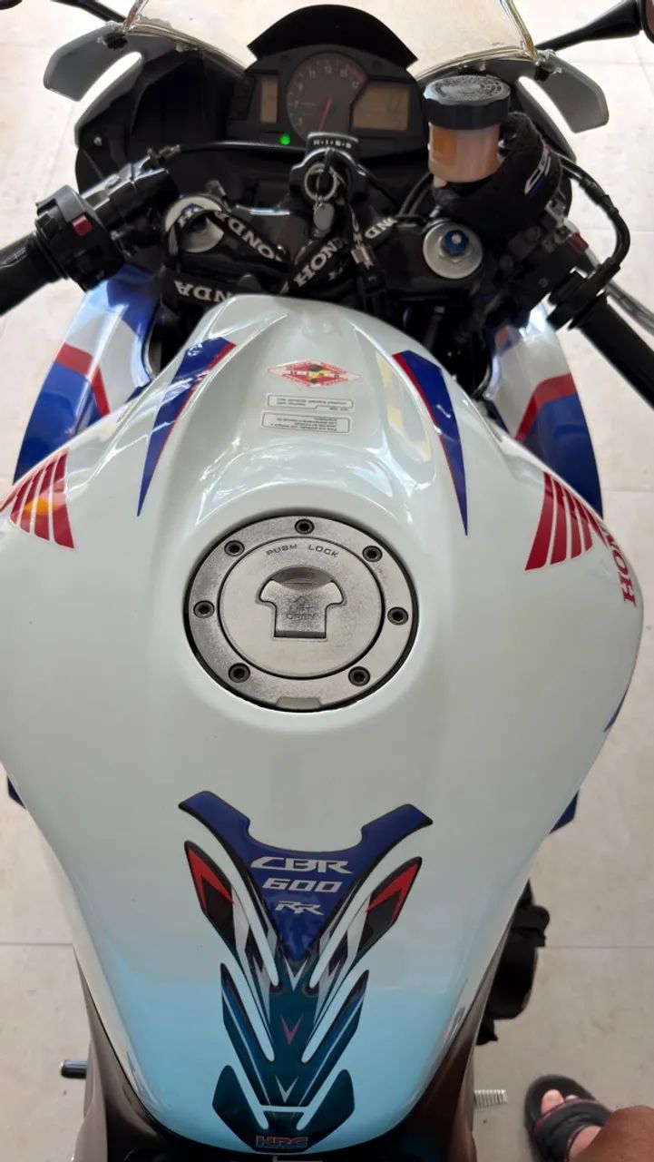 CBR 600 RR impecável.  - Foto 5