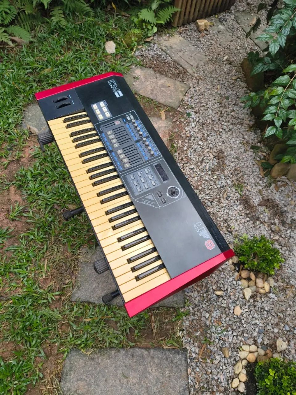 Vendo Teclado Midi CME UF 5 - Foto 2