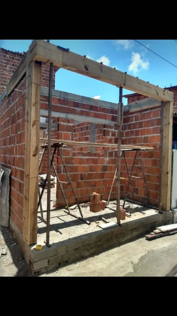 Pedreiro disponível 