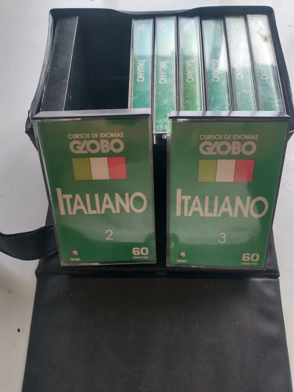 CURSO DE ITALIANO EM FITAS CASSETE.