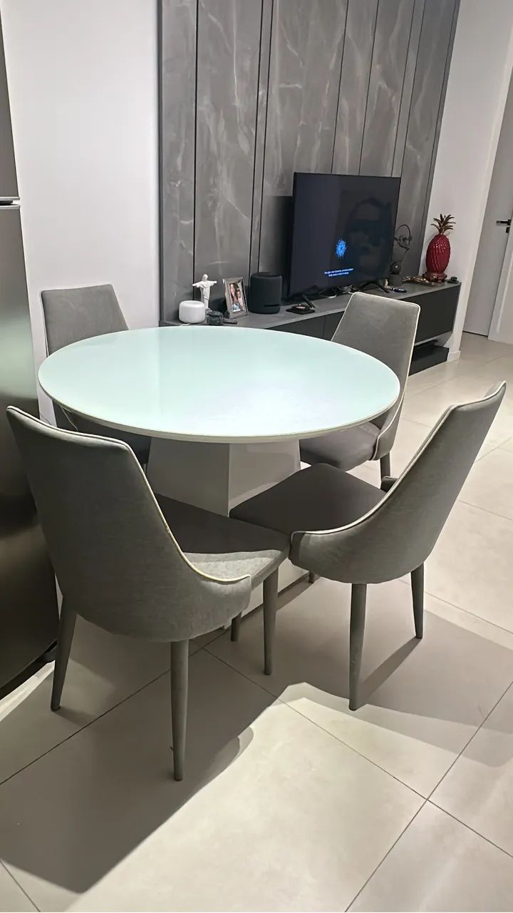 Mesa com cadeiras  - Foto 5