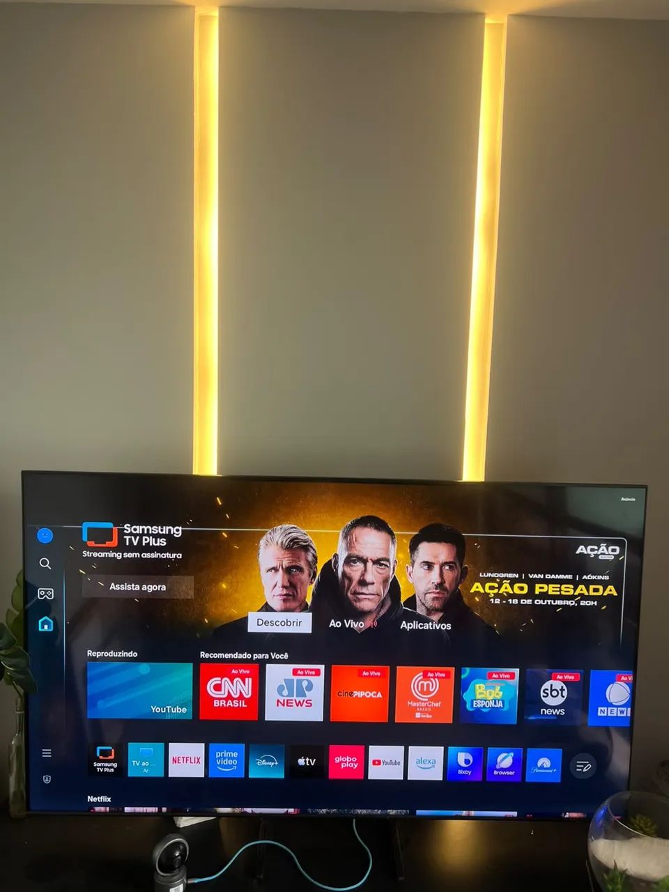 Samsung QLED 65 Polegadas 4K Smart TV - QLED Impecável  - Foto 2