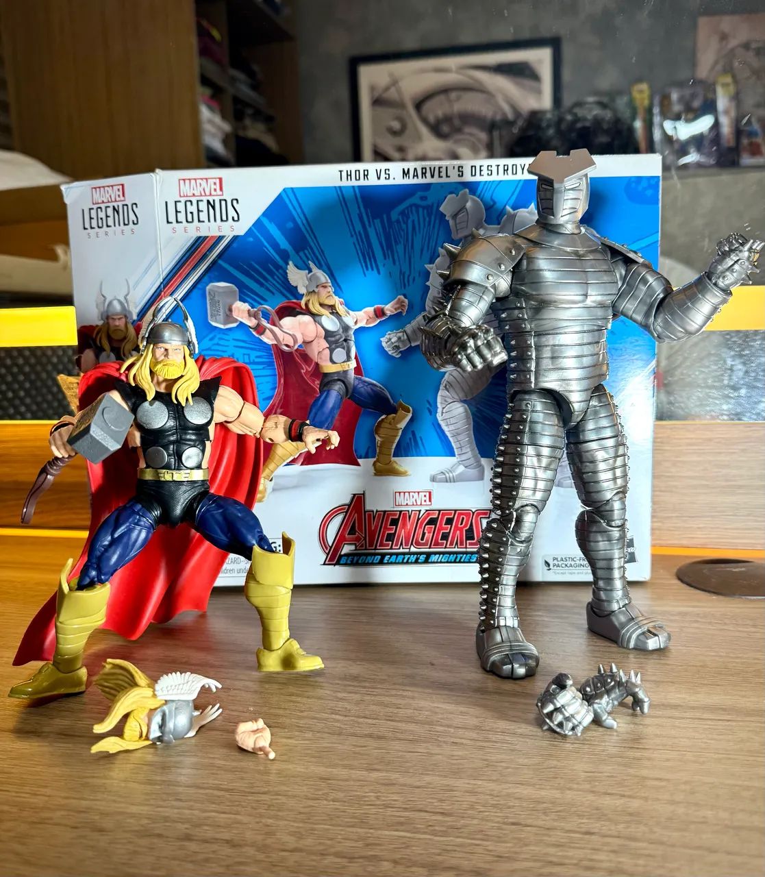 Vendo 2 pack Thor vs Destroyer Avengers Marvel Legends