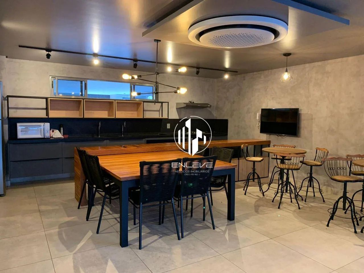 Apartamento Mobiliado de 44m² com Ampla Varanda e à 200m do Mar - Foto 3