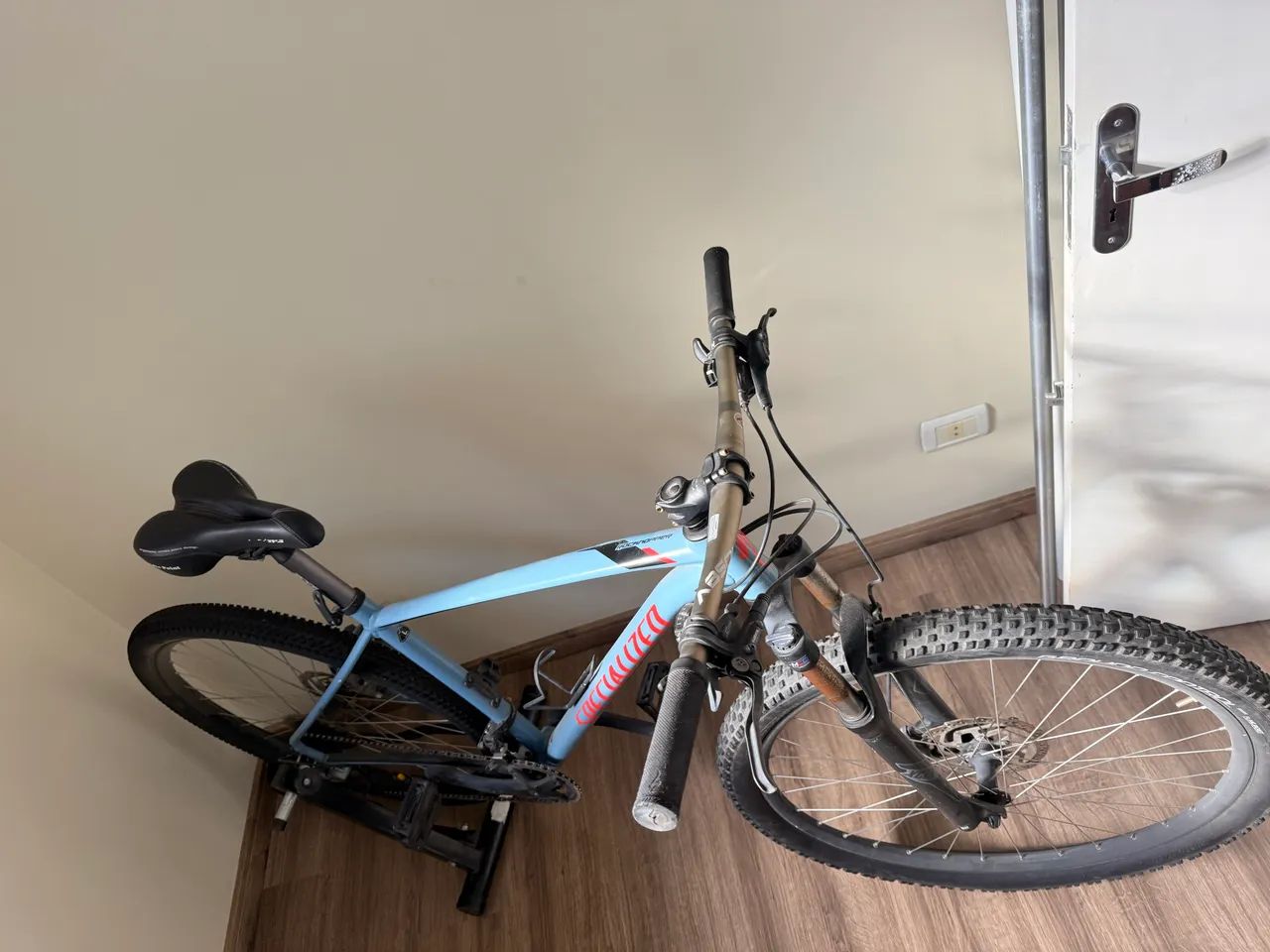 Bicicleta specialized rockhooper - Foto 2