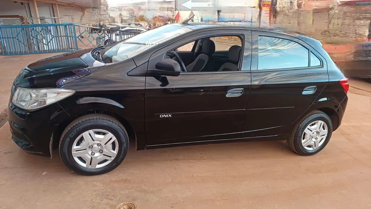Chevrolet Onix 2016