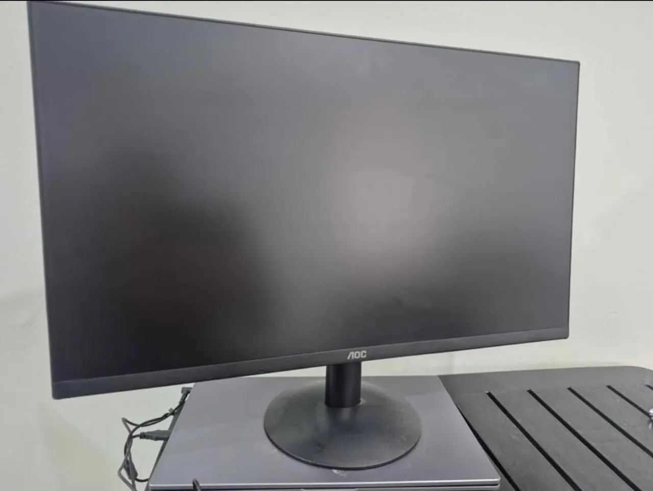 Monitor AOC de 27 polegadas