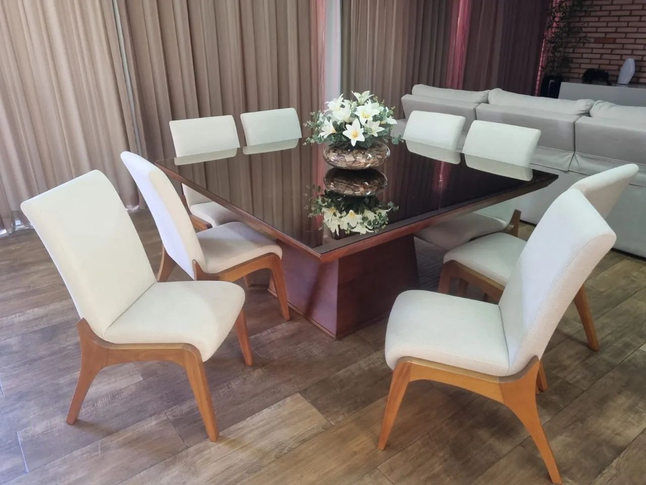 Vendo conjunto de mesa com 8 cadeiras  - Foto 3