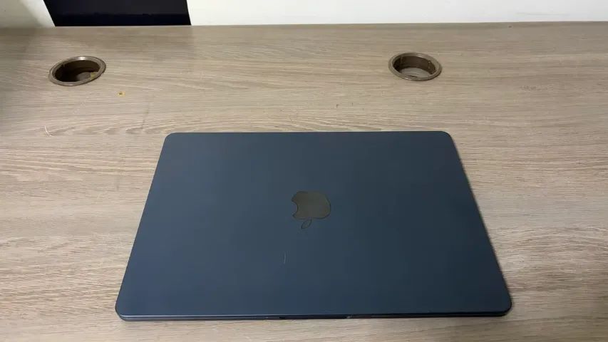 MacBook M4 Air 16GB 256GB - Bateria 100% - Ainda Na Garantia Apple