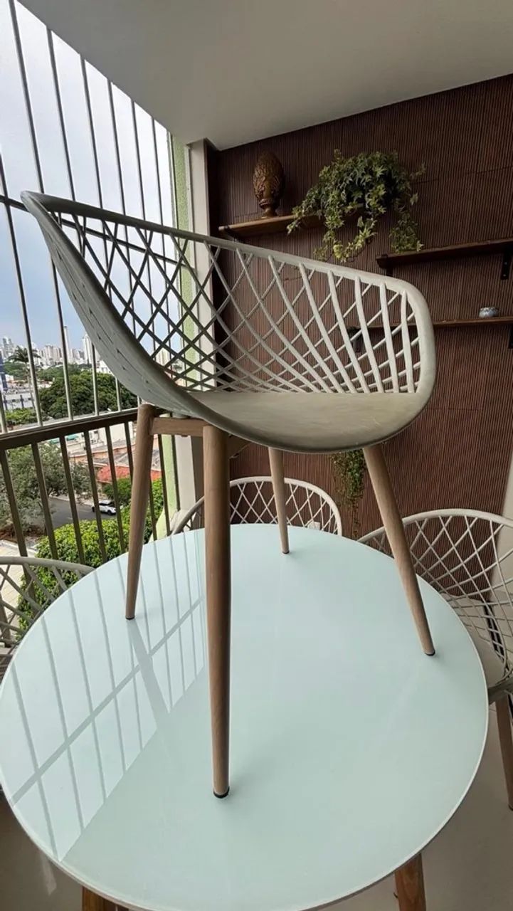Mesa com cadeiras 