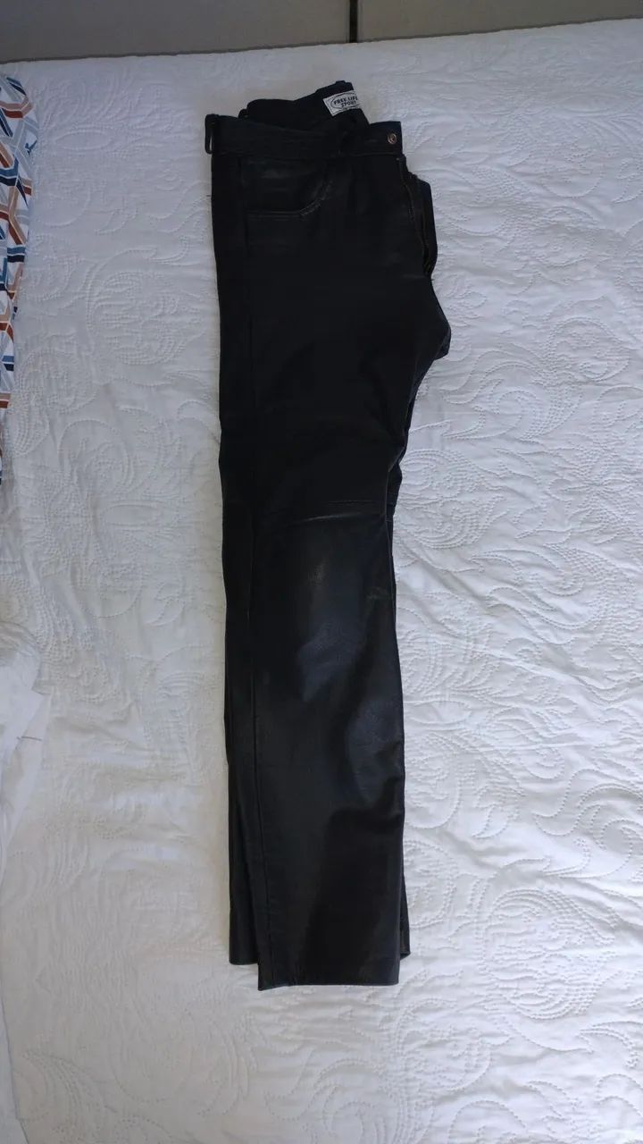 Vendo calça de couro masculino  - Foto 2