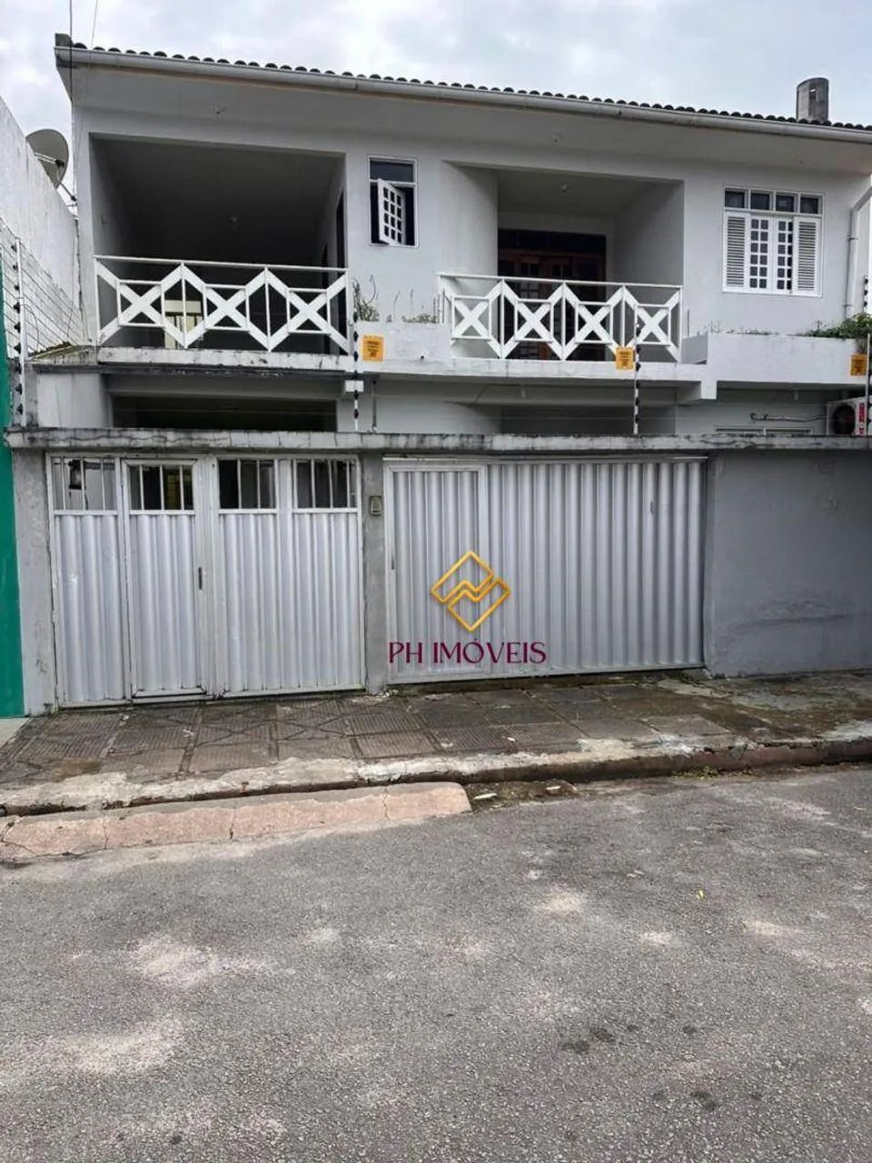Casa Duplex para Locação | Ampla, Nascente e em Excelente Localização