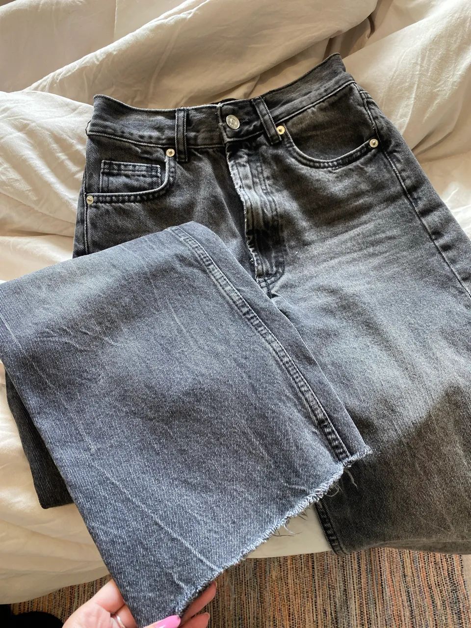 VENDO CALÇA ZARA JEANS PRETA 32 - Foto 3