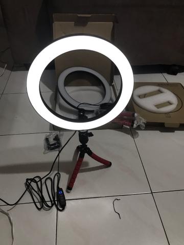 Anel de luz flash com três velocidades ideal pra fazer maquiagem Grátis tripe - Foto 2