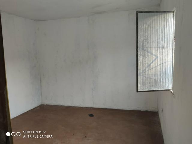 Alugo casa suíte e cozinha americana - Foto 3