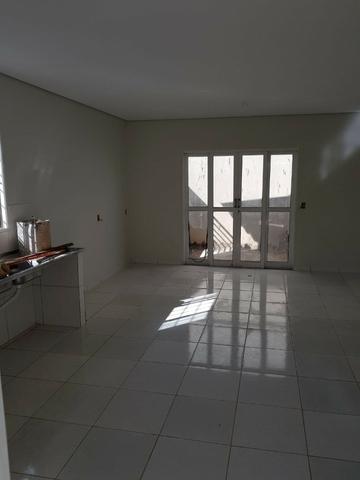 Vendo uma casa na arniqueiras bem localizada no conjunto 06 - Foto 3