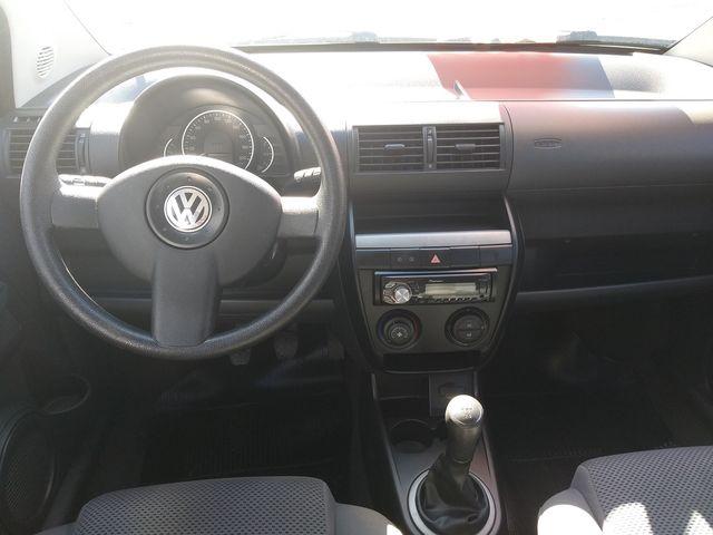 Volkswagen Fox 1.0 8V (Flex) 4p - Foto 5