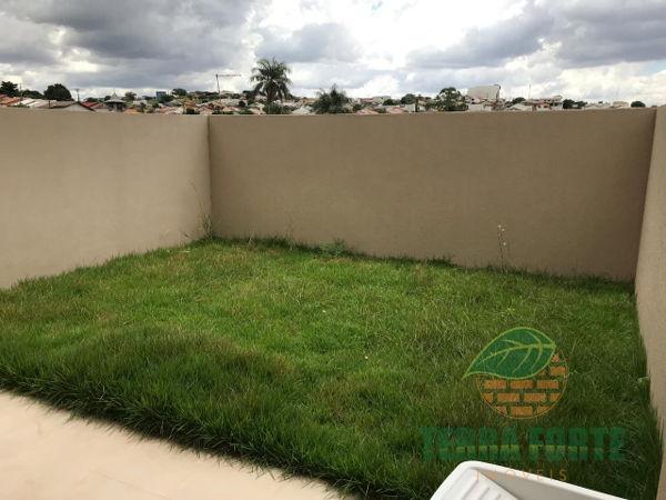Casa geminada com 3 quartos - Bairro Jardim Santo Antônio em Cambé - Foto 20