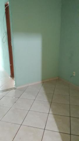 Aluga-se uma Kitinet - Foto 3