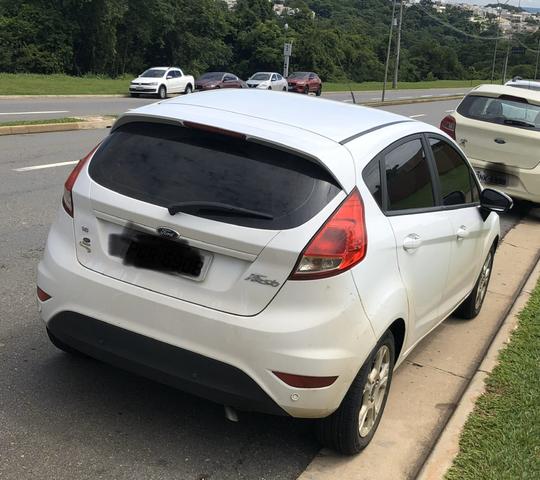 New Fiesta Hatch SEL 1.6 16V automático 16/17 - Foto 2