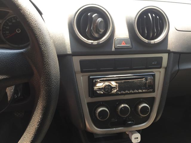 Vendo ou troco por carro de carroceria volto até 6 mil - Foto 6