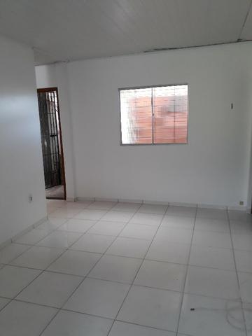 Alugo casa 2/4 rua da Amendoeira, Pituaçu - Foto 10