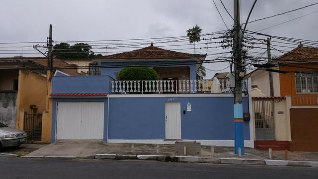 Alugo casa para fins comerciais