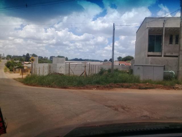 Terreno de esquina 220m2