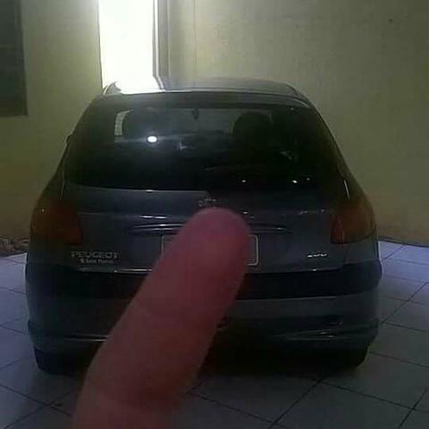 Vendo Peugeot 1.0precisar arrumar a chave de ceta - Foto 9
