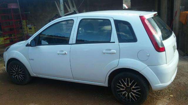 Ford Fiesta Hatch 1.0 2010/2011 - Foto 5