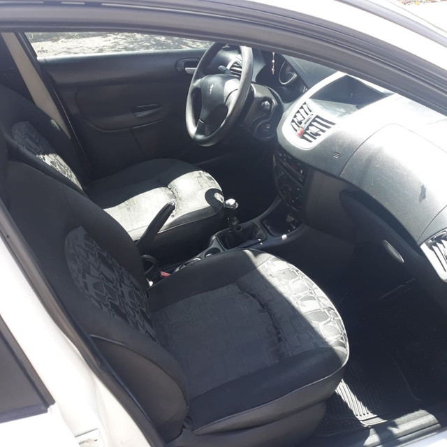 Abaixo da Fipe Peugeot 207 Passion Sedan 1.4 2011 (flex) - Foto 4
