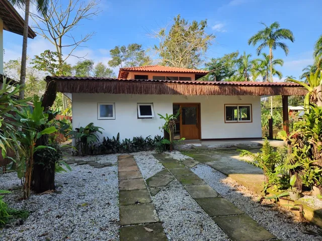 Excelente Casa Nova c 2 dts- suíte-piscina-Ressaca-Ubatuba