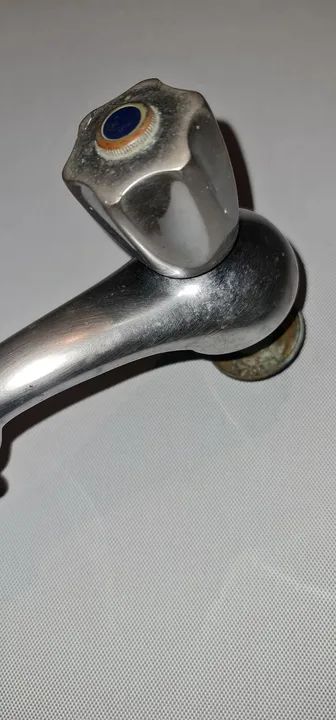 Torneira de Banheiro em Metal - Foto 4