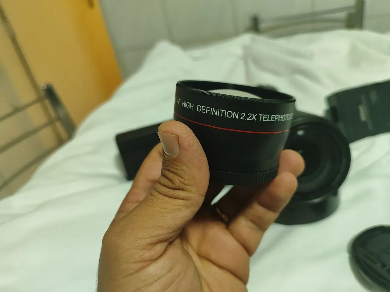 Câmera DSLR Nikon D5600 com lente Nikkor 18-140 e brindes ! - Foto 5