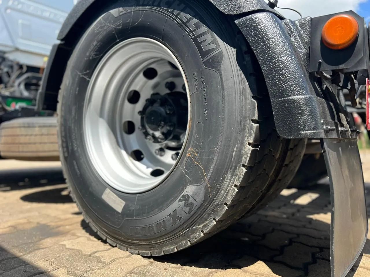 Volkswagen constelation  - Foto 13